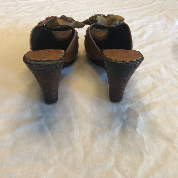 Pretty Brown Sandals Size 9 - Picture 7 of 13